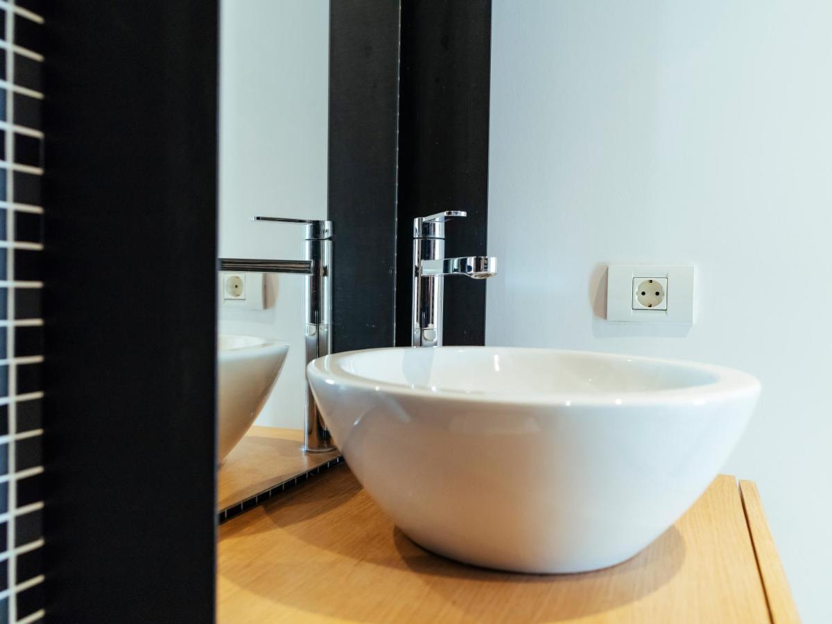 Central Modern Design Apartment Bukarest Kültér fotó