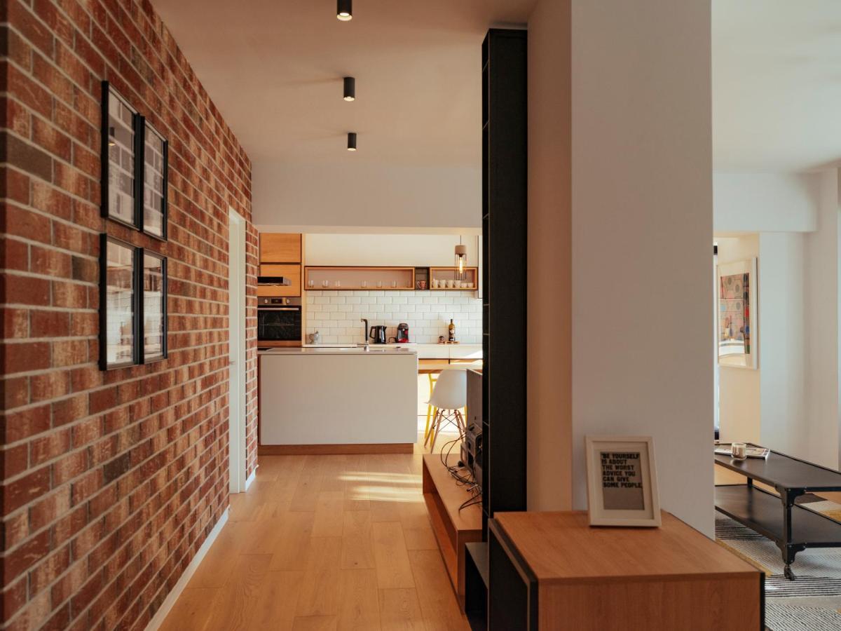 Central Modern Design Apartment Bukarest Kültér fotó