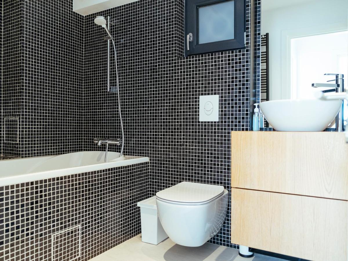 Central Modern Design Apartment Bukarest Kültér fotó