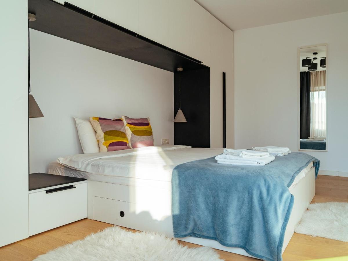 Central Modern Design Apartment Bukarest Kültér fotó