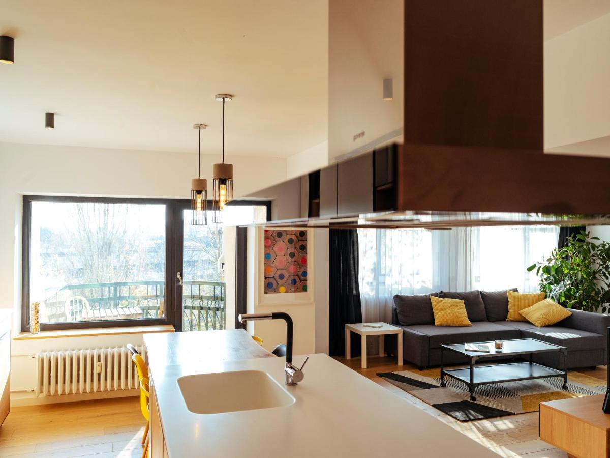 Central Modern Design Apartment Bukarest Kültér fotó