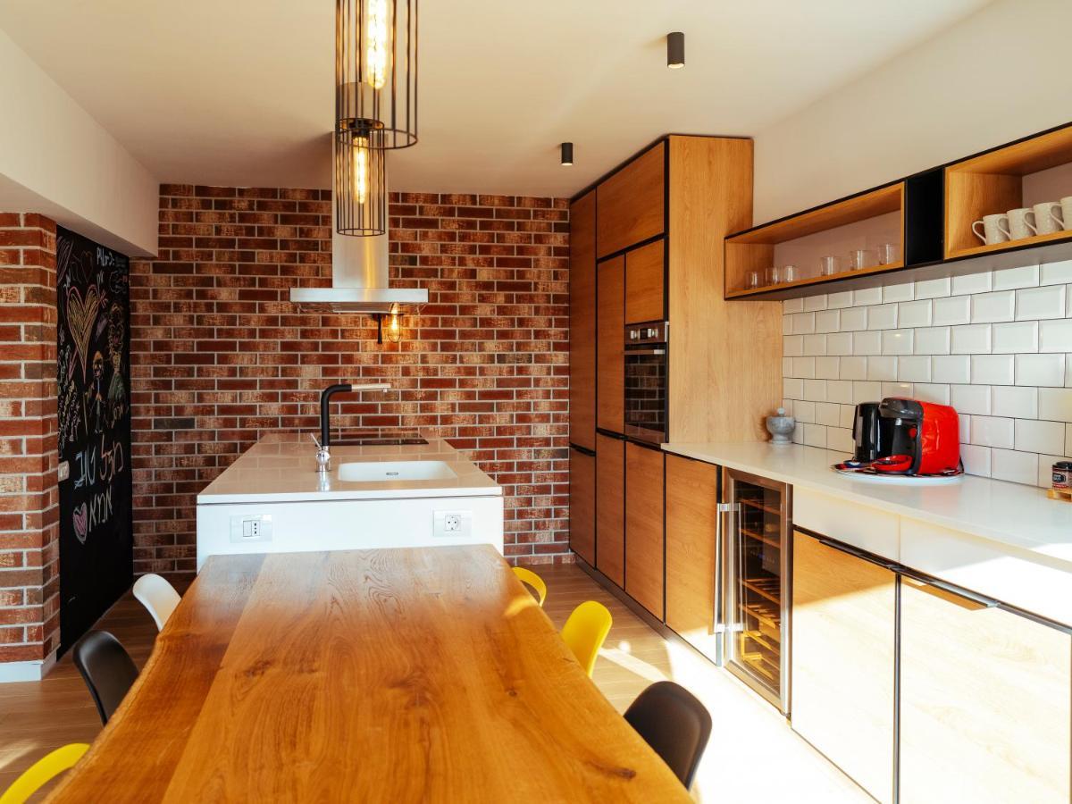 Central Modern Design Apartment Bukarest Kültér fotó