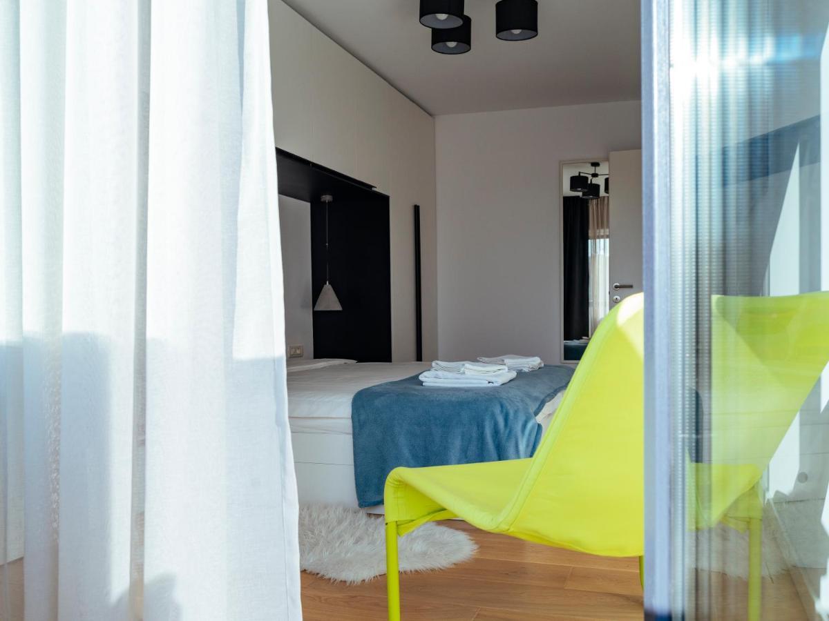 Central Modern Design Apartment Bukarest Kültér fotó