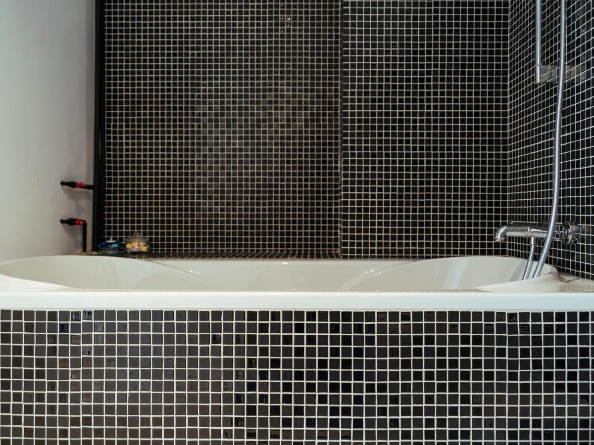 Central Modern Design Apartment Bukarest Kültér fotó